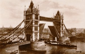 Tower Bridge, Londres, vers 1910
