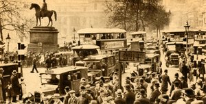 Circulation à Trafalgar Square, Londres, 1933