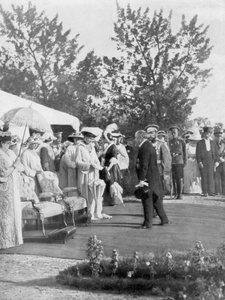 Tsar Nicolas II avec le président français Poincaré en visite, Krasnoye Selo, Russie, 22 juillet 1914