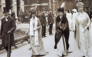La tsarine Maria Fyodorovna de Russie visitant la Grande-Bretagne, années 1890