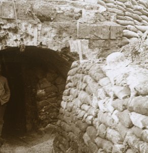 Tunnel, Mont Casque, France, vers 1914-1918
