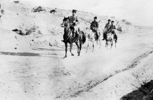 Soldats turcs quittant Mossoul, Mésopotamie, Première Guerre mondiale, 1918 - Unbekannt