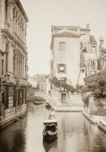 Sans titre II 8, vers 1890. [Gondole sur canal, Venise]