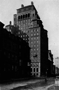 Vue vers le sud sur Madison Avenue du bâtiment des Fraternity Clubs, New York, 1924 - Unbekannt