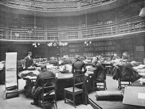 Visiteurs cherchant dans les volumes aux Archives publiques, Chancery Lane, Londres, 1903 - Unbekannt