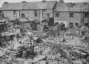 Travail des bombardiers et leur destruction, 1940