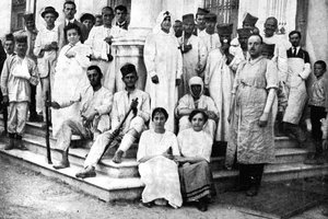 Soldats blessés soignés par la Croix-Rouge serbe, Première Guerre mondiale, 1914