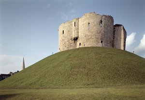 Vue extérieure de Cliffords Tower, York, North Yorkshire