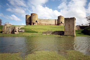 Château de Rhuddlan, Vue extérieure, École anglaise, (13ème siècle), Nord du Pays de Galles, Royaume-Uni