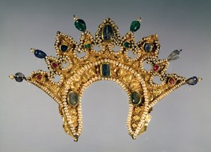 Diadème russe, or serti de perles et de pierres semi-précieuses, début XVIIe siècle - Unbekannt Unbekannt