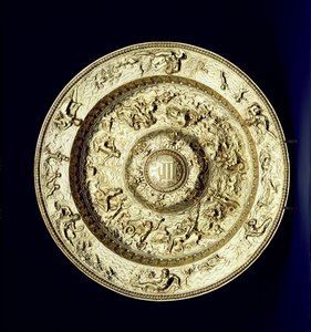Bassin en argent doré, embossé, ciselé et gravé, français, c.1560-83 - Unbekannt Unbekannt