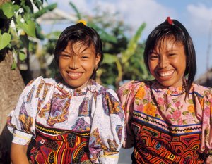 Deux filles indiennes Cuna