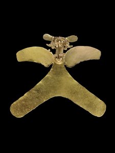 Un pendentif aviaire en or du Costa Rica, l