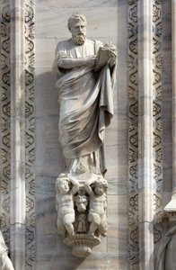 Architecture : statue de Saint Marc par Donato Carabelli (1811). Détail de la façade de la Cathédrale de Milan, Italie - Unbekannt