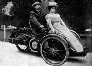 Automobile par Léon Bollée