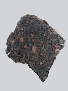 Chondrite carbonée (CBA). Tombée à Gujba (Nigeria) en 1984. Musée national d