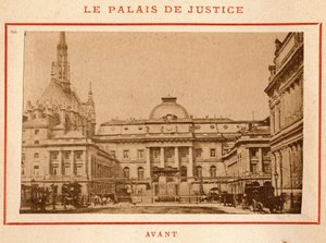 Commune de Paris (1871) : vue du Palais de Justice à Paris avant son incendie en mai 1871. Photographie de Pierre Pepetit. - Unbekannt
