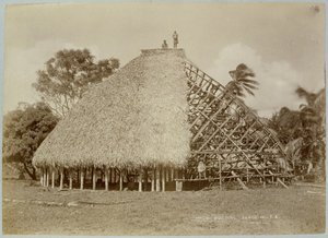Construction de maisons à Samoa, vers 1875
