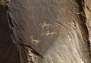 Scène de chasse, pétroglyphe, Ledge Ruin, Canyon de Chelly National Monument, Réserve indienne Navajo, Arizona, USA (photo)