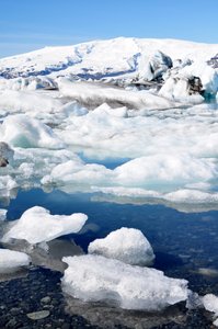 Icebergs et banquises à Jokulsarlon Glacier Lagoon, Islande
