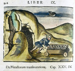 La mine au XVIe siècle : un homme pousse un chariot rempli de minerai à l