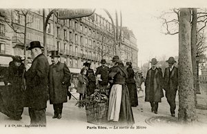 Métro de Paris - entrée avec arche art nouveau - Unbekannter Künstler