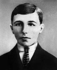 Philippe Daudet (1909-1923) fils du député royaliste Léon Daudet, Philippe Daudet a été retrouvé mort le 24 novembre