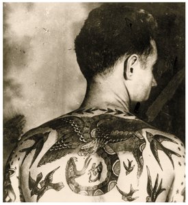 Portrait de Tom Stephen, tatoué par Bert Grimm, vers 1942 (photo) - Unbekannter Künstler