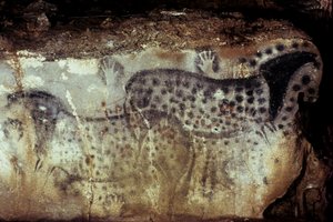 Grotte préhistorique de Pech Merle / Chevaux ponctués et mains négatives / 25 000 ans / Cabrerets / Lot / Midi-Pyrénées / France