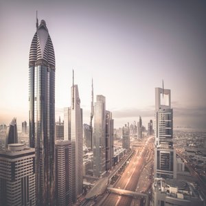 Sheikh Zayed Road, Dubaï, Émirats Arabes Unis - Leopold Blonder