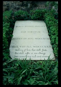 La tombe de Percy Bysshe Shelley (1792-1822) (photo n/b)