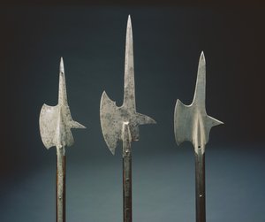 Trois hallebardes