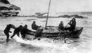 Expédition Trans-Antarctique Impériale : Sir Shackleton au secours, vers 1914-17 - Underwood & Underwood