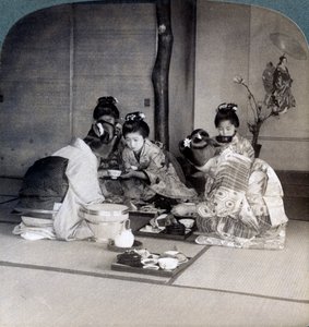 Geishas au dîner, Tokyo, Japon, 1904