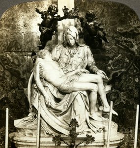 Pietà par Michel-Ange, Basilique Saint-Pierre, Rome, Italie