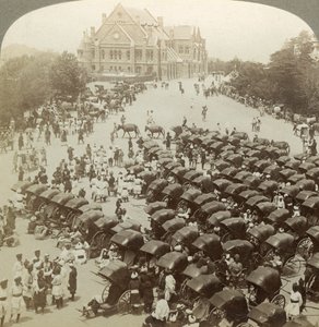 Rickshaws devant Christ Church, Simla, Inde, 26 juin 1902 - Underwood and Underwood