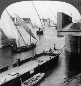 Le grand pont du Nil, Le Caire, Égypte, 1905 - Underwood and Underwood