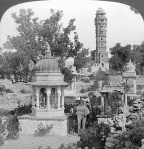 Tour de la Victoire et cénotaphes royaux, Chittaurgarh, Inde, 1904