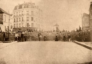 Barricade sur les hauteurs de Ménilmontant, Paris, mars 1871