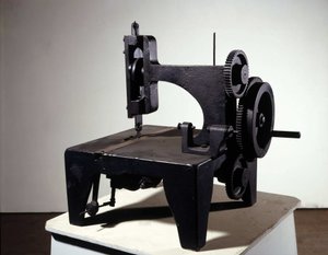 Premier modèle de machine à coudre Singer. Milieu du 19ème siècle.