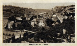 Vue de la ville de Dinant, Wallonie, Belgique. Chromolithographie de la fin du 19ème siècle.
