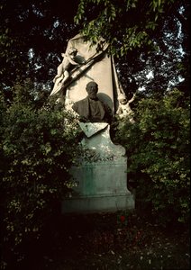 Vue de la tombe du compositeur autrichien Franz von Suppe (1819-1895) - Unknown artist