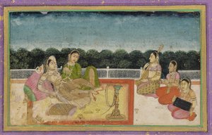 Une dame et une servante sur une terrasse le soir, avec trois musiciennes