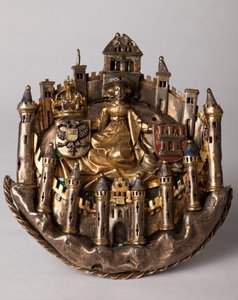 Bouton de manteau appelé (Quignon des demoiseaux), orfèvrerie - Unknown artist