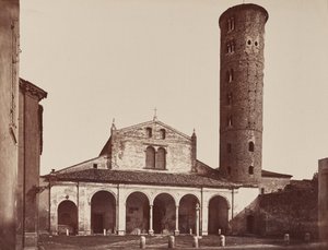 Église avec tour ronde, Pompéi, Italie