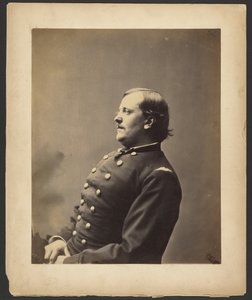 [Portrait du colonel Parker]