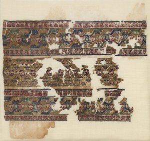 Tiraz avec bandes de guilloche