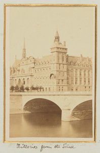Les Tuilleries depuis la Seine