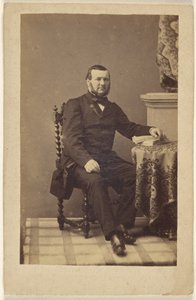 [Homme barbu non identifié, assis] - Unknown artist