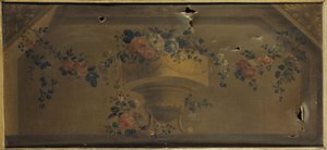 Vase de fleurs dans une niche